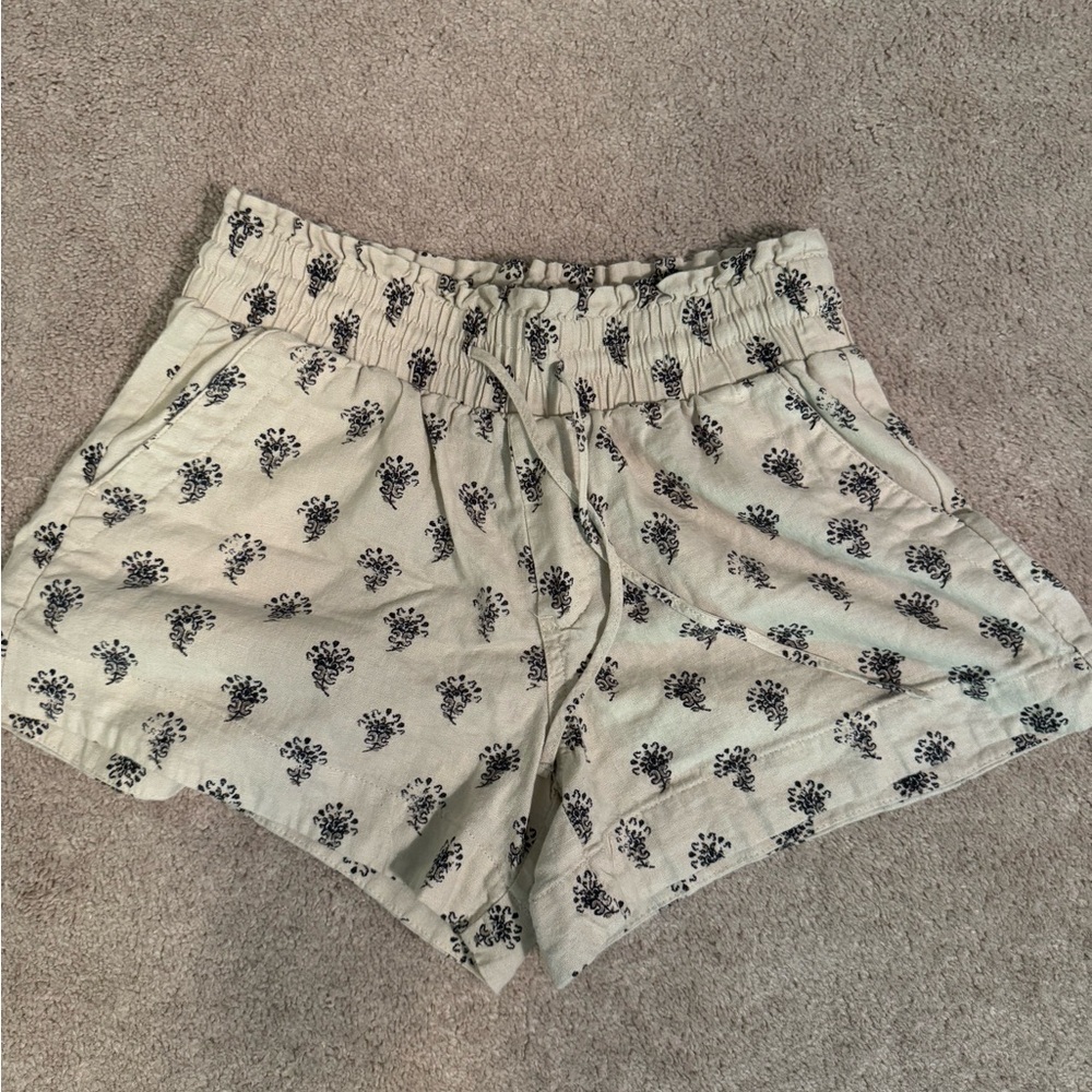 Floral Print Women's Shorts